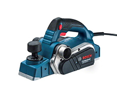 Cepillo GHO 26-82D 750w - 16500rpm - Prof de corte: 0-2,6mm. Rebaje: 9mm .Extensión del cable: 3mts. Peso: 2,8kg. Heavy Duty