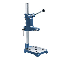 Soporte metálico para taladros de Ø 43 mm. Base 175x210. Altura total 500 mm, columna hexagonal giratoria en 360°, columnas de Ø 34 mm, alcance de 130 mm.